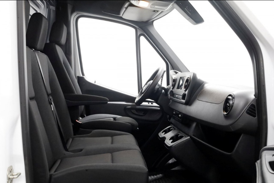 Mercedes-Benz Sprinter 317 CDI 170pk 9G Automaat L2H2 LED/Camera/Trekhaak 3500kg 01-2022
