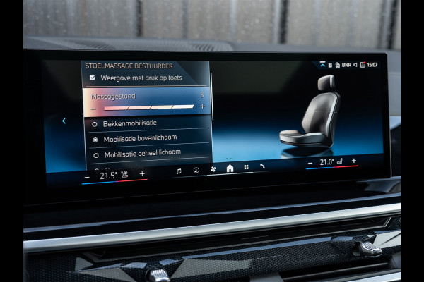 BMW X5 xDrive50e 490pk M Sport Pro | Panoramadak | Soft Close | Comfort Access | Trekhaak | Iconic Glow | M Gordels | 4-Zone Climate | Adaptive Led. | 360 Camera | Head-Up | Active Cruise | Harman/Kardon |