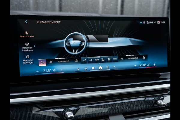 BMW X5 xDrive50e 490pk M Sport Pro | Panoramadak | Soft Close | Comfort Access | Trekhaak | Iconic Glow | M Gordels | 4-Zone Climate | Adaptive Led. | 360 Camera | Head-Up | Active Cruise | Harman/Kardon |