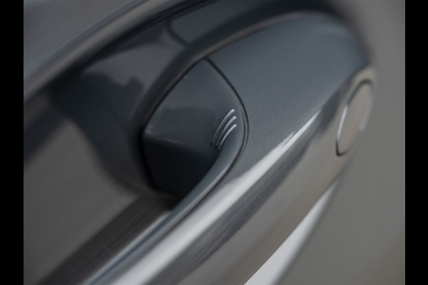 BMW X5 xDrive50e 490pk M Sport Pro | Panoramadak | Soft Close | Comfort Access | Trekhaak | Iconic Glow | M Gordels | 4-Zone Climate | Adaptive Led. | 360 Camera | Head-Up | Active Cruise | Harman/Kardon |