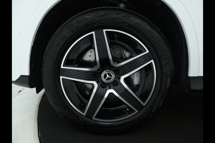 Mercedes-Benz GLC 300 e 4MATIC AMG Plug-In Hybride | AMG Line | Night Pakket | Panoramadak | Trekhaak | Inclusief 24 maanden MB Certified garantie voor Europa.