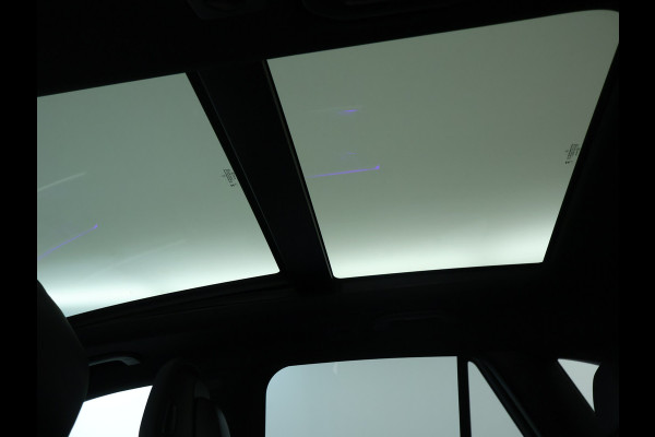 Mercedes-Benz GLC 300 e 4MATIC AMG Plug-In Hybride | AMG Line | Night Pakket | Panoramadak | Trekhaak | Inclusief 24 maanden MB Certified garantie voor Europa.