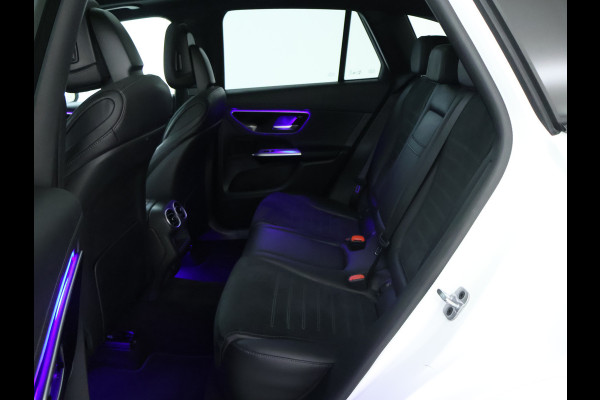 Mercedes-Benz GLC 300 e 4MATIC AMG Plug-In Hybride | AMG Line | Night Pakket | Panoramadak | Trekhaak | Inclusief 24 maanden MB Certified garantie voor Europa.