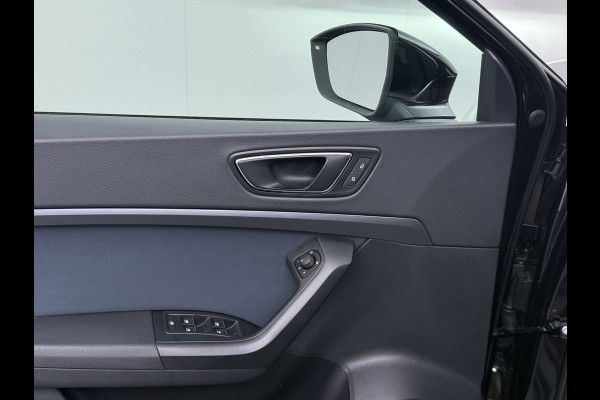 Seat Ateca 1.5TSI 150PK Automaat Trekhaak Navi Ecc Stoelverwarming Apple Carplay/Android Auto Cruise Control Pdc Style Business Intense Elek.Achterklep Lmv 17" Led Regen-/Lichtsensor Full Link DAB+ Bluetooth DSG 1.600KG Trekgewicht
