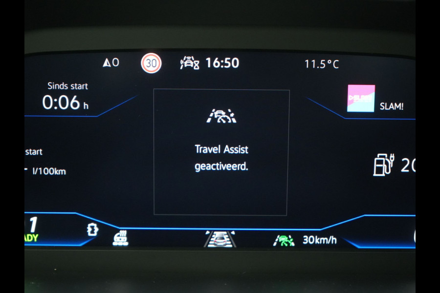 Volkswagen Tiguan 1.4 TSI eHybrid Elegance Plug In Hybrid 245pk Dealer O.H. PHEV | Trekhaak Af Fabriek | Panodak | Adaptive Cruise | Camera | Stuur Verwarmd | Apple Carplay | Keyless | Blis | Navigatie | DAB |