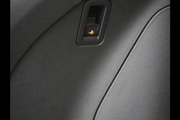 Volkswagen Tiguan 1.4 TSI eHybrid Elegance Plug In Hybrid 245pk Dealer O.H. PHEV | Trekhaak Af Fabriek | Panodak | Adaptive Cruise | Camera | Stuur Verwarmd | Apple Carplay | Keyless | Blis | Navigatie | DAB |