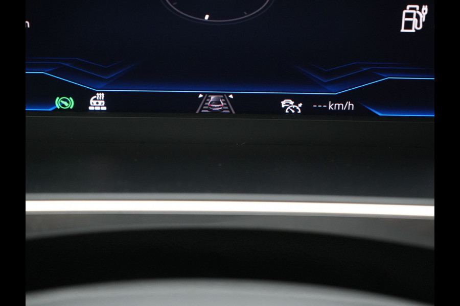 Volkswagen Tiguan 1.4 TSI eHybrid Elegance Plug In Hybrid 245pk Dealer O.H. PHEV | Trekhaak Af Fabriek | Panodak | Adaptive Cruise | Camera | Stuur Verwarmd | Apple Carplay | Keyless | Blis | Navigatie | DAB |