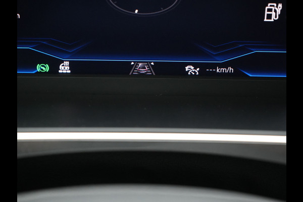 Volkswagen Tiguan 1.4 TSI eHybrid Elegance Plug In Hybrid 245pk Dealer O.H. PHEV | Trekhaak Af Fabriek | Panodak | Adaptive Cruise | Camera | Stuur Verwarmd | Apple Carplay | Keyless | Blis | Navigatie | DAB |