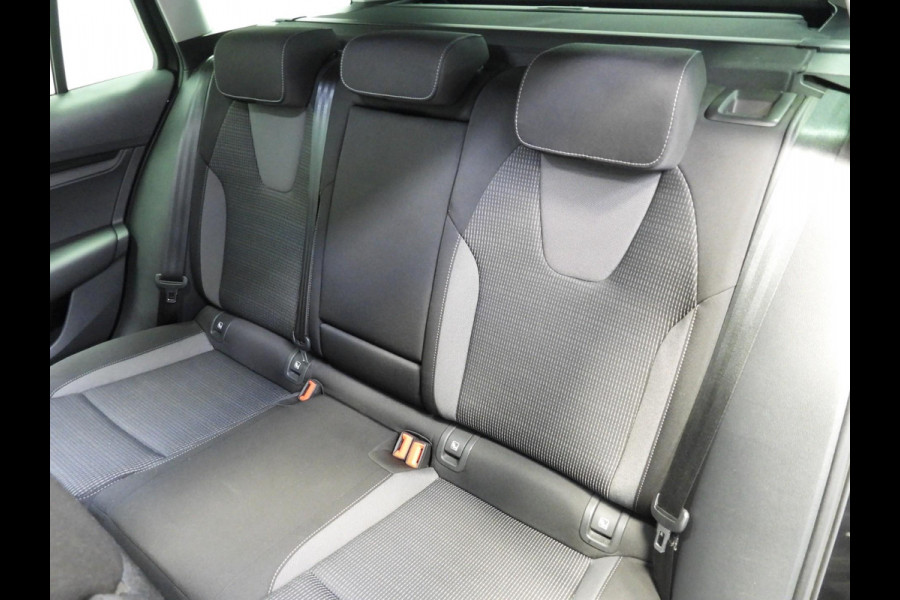 Škoda Octavia Combi 1.0 TSI Business Edition NAVI/VIRTUAL/LED/TREKH/18"LMV!