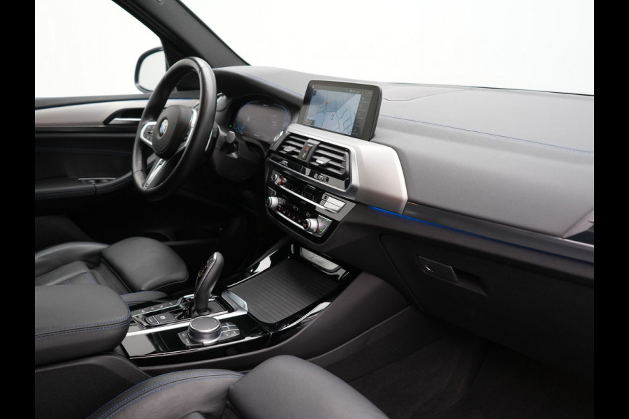 BMW X3 xDrive30e M Sport Plug In Hybrid 293pk Dealer O.H PHEV | Trekhaak Af Fabriek | 360 Camera | Head Up | Adaptive LED |  Lederen Sportstoelen & Sportstuur Verwarmd | Keyless | Apple Carplay | Navigatie | Cruise Control | Virtual | DAB | 20" L.M