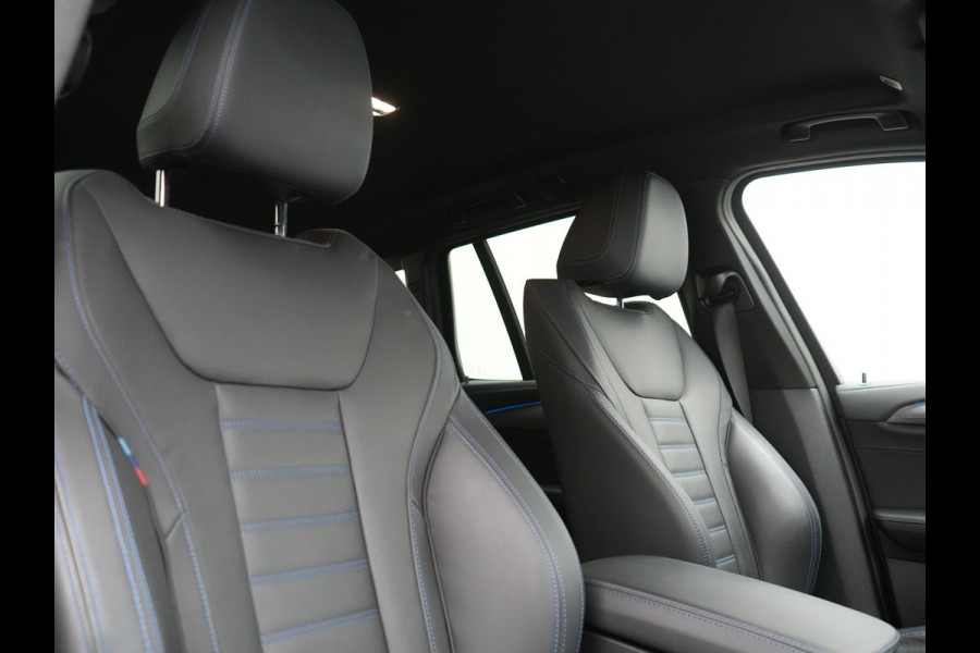BMW X3 xDrive30e M Sport Plug In Hybrid 293pk Dealer O.H PHEV | Trekhaak Af Fabriek | 360 Camera | Head Up | Adaptive LED |  Lederen Sportstoelen & Sportstuur Verwarmd | Keyless | Apple Carplay | Navigatie | Cruise Control | Virtual | DAB | 20" L.M