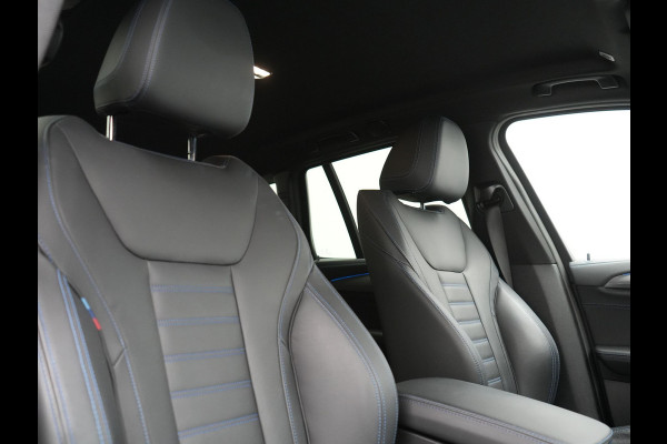BMW X3 xDrive30e M Sport Plug In Hybrid 293pk Dealer O.H PHEV | Trekhaak Af Fabriek | 360 Camera | Head Up | Adaptive LED |  Lederen Sportstoelen & Sportstuur Verwarmd | Keyless | Apple Carplay | Navigatie | Cruise Control | Virtual | DAB | 20" L.M