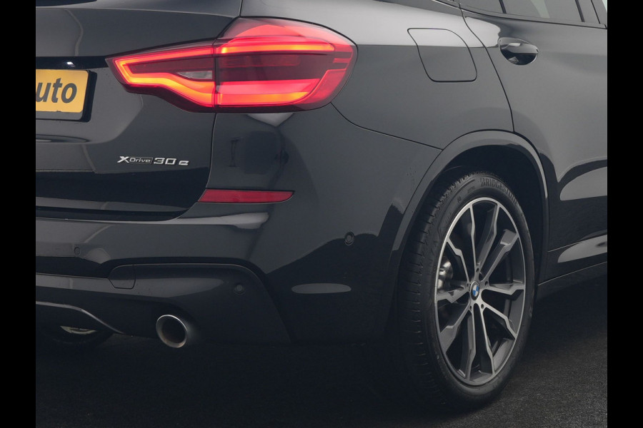 BMW X3 xDrive30e M Sport Plug In Hybrid 293pk Dealer O.H PHEV | Trekhaak Af Fabriek | 360 Camera | Head Up | Adaptive LED |  Lederen Sportstoelen & Sportstuur Verwarmd | Keyless | Apple Carplay | Navigatie | Cruise Control | Virtual | DAB | 20" L.M