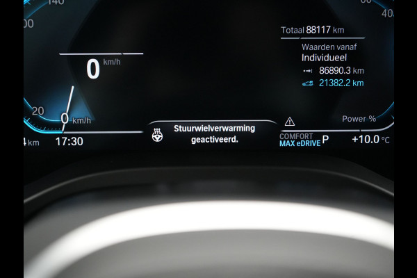 BMW X3 xDrive30e M Sport Plug In Hybrid 293pk Dealer O.H PHEV | Trekhaak Af Fabriek | 360 Camera | Head Up | Adaptive LED |  Lederen Sportstoelen & Sportstuur Verwarmd | Keyless | Apple Carplay | Navigatie | Cruise Control | Virtual | DAB | 20" L.M