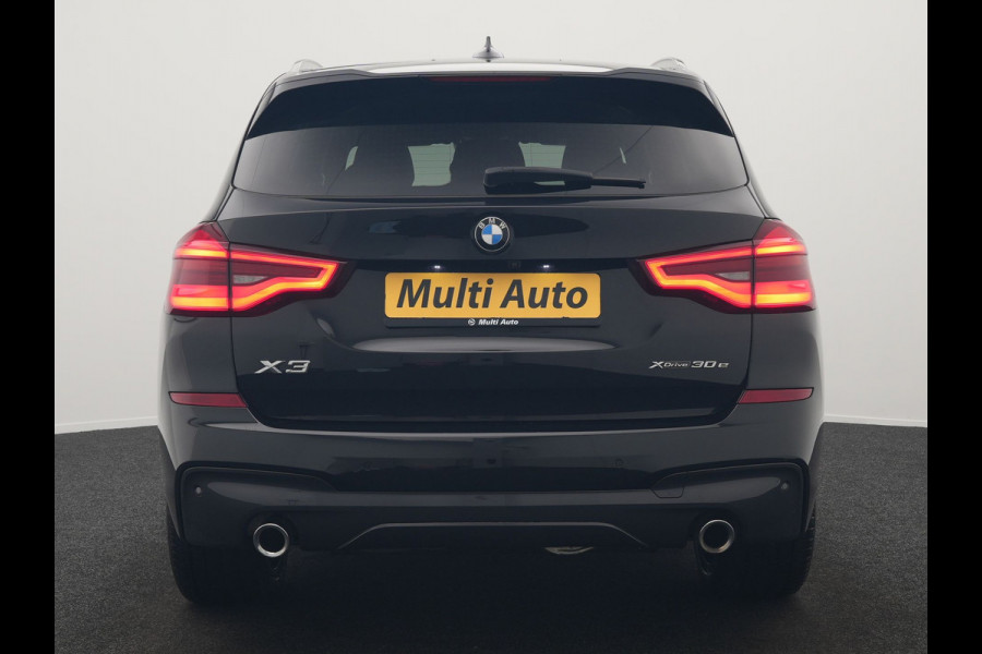 BMW X3 xDrive30e M Sport Plug In Hybrid 293pk Dealer O.H PHEV | Trekhaak Af Fabriek | 360 Camera | Head Up | Adaptive LED |  Lederen Sportstoelen & Sportstuur Verwarmd | Keyless | Apple Carplay | Navigatie | Cruise Control | Virtual | DAB | 20" L.M