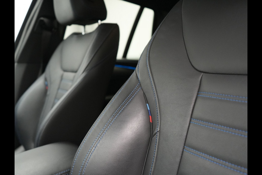 BMW X3 xDrive30e M Sport Plug In Hybrid 293pk Dealer O.H PHEV | Trekhaak Af Fabriek | 360 Camera | Head Up | Adaptive LED |  Lederen Sportstoelen & Sportstuur Verwarmd | Keyless | Apple Carplay | Navigatie | Cruise Control | Virtual | DAB | 20" L.M