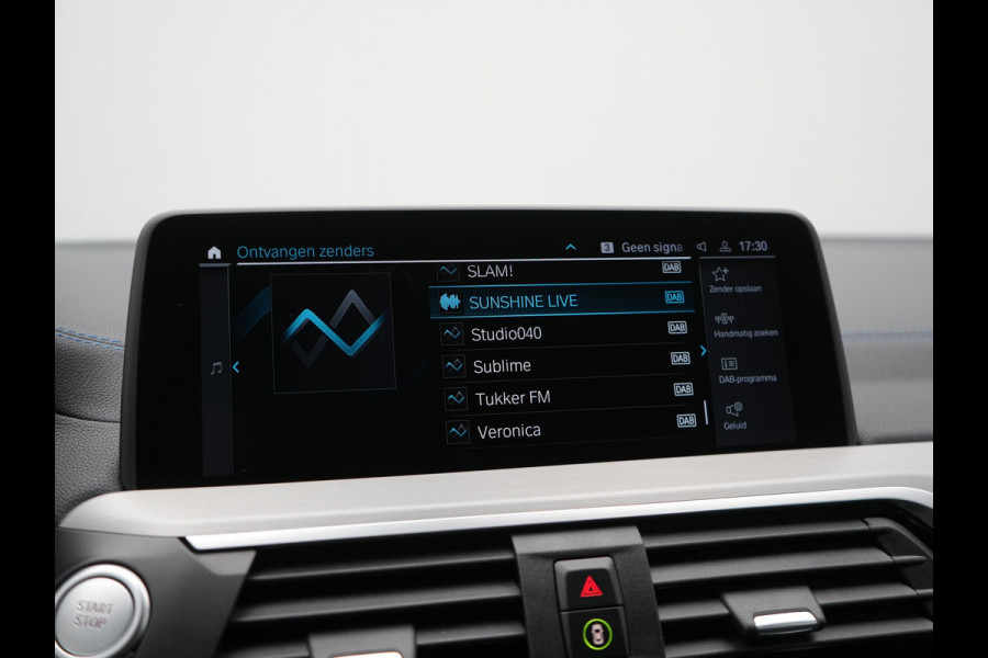 BMW X3 xDrive30e M Sport Plug In Hybrid 293pk Dealer O.H PHEV | Trekhaak Af Fabriek | 360 Camera | Head Up | Adaptive LED |  Lederen Sportstoelen & Sportstuur Verwarmd | Keyless | Apple Carplay | Navigatie | Cruise Control | Virtual | DAB | 20" L.M