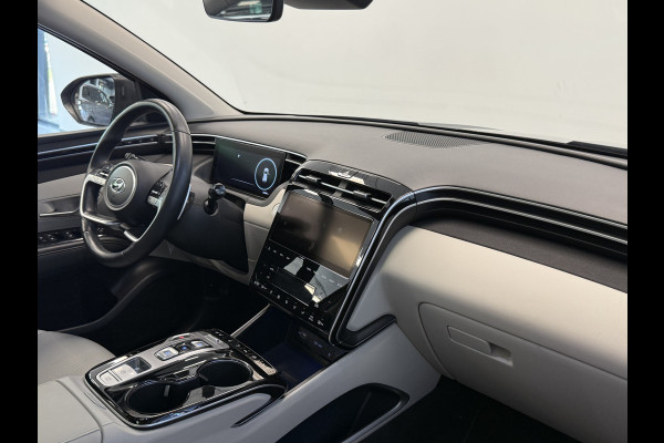 Hyundai Tucson 1.6 T-GDI PHEV Premium Sky 4WD Panoramadak Navigatie Full-led 24 maanden garantie mogelijk (*vraag naar de voorwaarden)