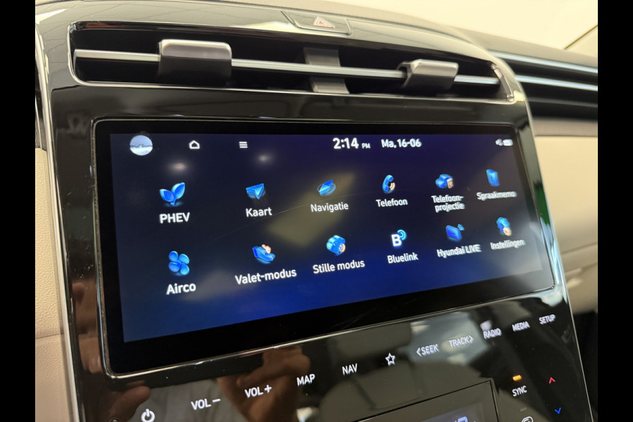 Hyundai Tucson 1.6 T-GDI PHEV Premium Sky 4WD Panoramadak Navigatie Full-led 24 maanden garantie mogelijk (*vraag naar de voorwaarden)