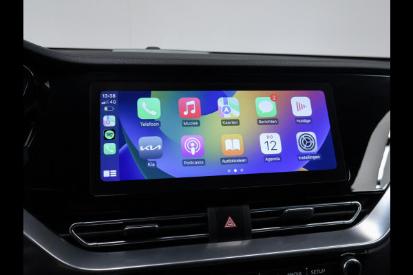 Kia e-Niro ExecutiveLine 64 kWh Sport (APPLE CARPLAY,CAMERA,STOEL/STUURVERWARMING,STOELVERKOELING,LED,PDC,SPORTSTOELEN,LM VELGEN)