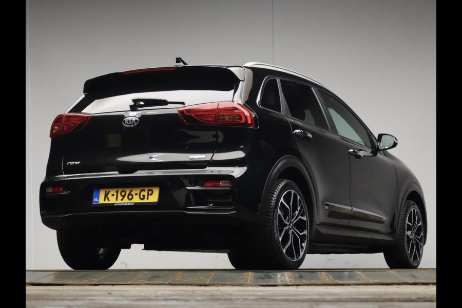 Kia e-Niro ExecutiveLine 64 kWh Sport (APPLE CARPLAY,CAMERA,STOEL/STUURVERWARMING,STOELVERKOELING,LED,PDC,SPORTSTOELEN,LM VELGEN)