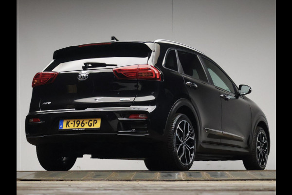 Kia e-Niro ExecutiveLine 64 kWh Sport (APPLE CARPLAY,CAMERA,STOEL/STUURVERWARMING,STOELVERKOELING,LED,PDC,SPORTSTOELEN,LM VELGEN)