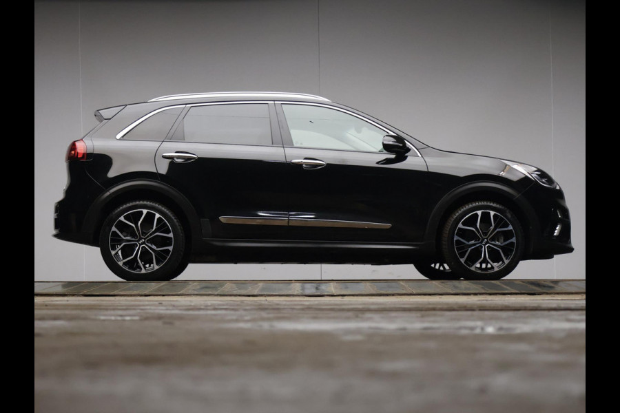 Kia e-Niro ExecutiveLine 64 kWh Sport (APPLE CARPLAY,CAMERA,STOEL/STUURVERWARMING,STOELVERKOELING,LED,PDC,SPORTSTOELEN,LM VELGEN)