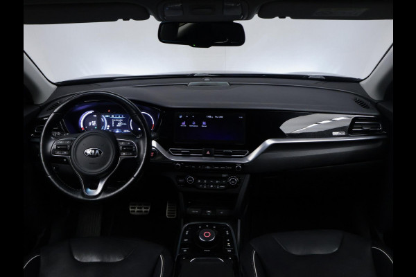 Kia e-Niro ExecutiveLine 64 kWh Sport (APPLE CARPLAY,CAMERA,STOEL/STUURVERWARMING,STOELVERKOELING,LED,PDC,SPORTSTOELEN,LM VELGEN)