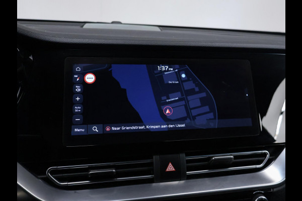 Kia e-Niro ExecutiveLine 64 kWh Sport (APPLE CARPLAY,CAMERA,STOEL/STUURVERWARMING,STOELVERKOELING,LED,PDC,SPORTSTOELEN,LM VELGEN)