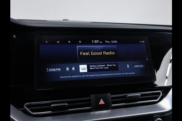 Kia e-Niro ExecutiveLine 64 kWh Sport (APPLE CARPLAY,CAMERA,STOEL/STUURVERWARMING,STOELVERKOELING,LED,PDC,SPORTSTOELEN,LM VELGEN)