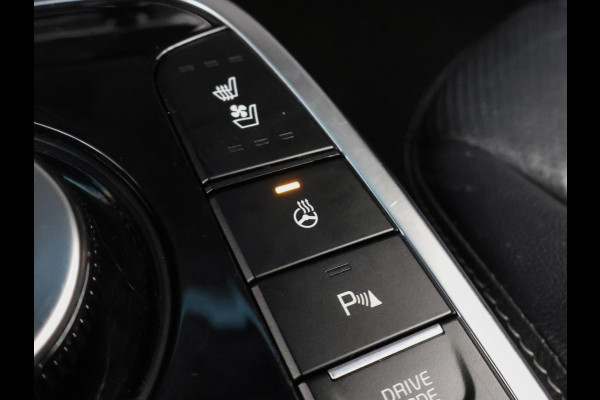 Kia e-Niro ExecutiveLine 64 kWh Sport (APPLE CARPLAY,CAMERA,STOEL/STUURVERWARMING,STOELVERKOELING,LED,PDC,SPORTSTOELEN,LM VELGEN)