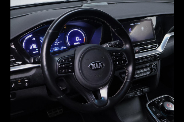 Kia e-Niro ExecutiveLine 64 kWh Sport (APPLE CARPLAY,CAMERA,STOEL/STUURVERWARMING,STOELVERKOELING,LED,PDC,SPORTSTOELEN,LM VELGEN)