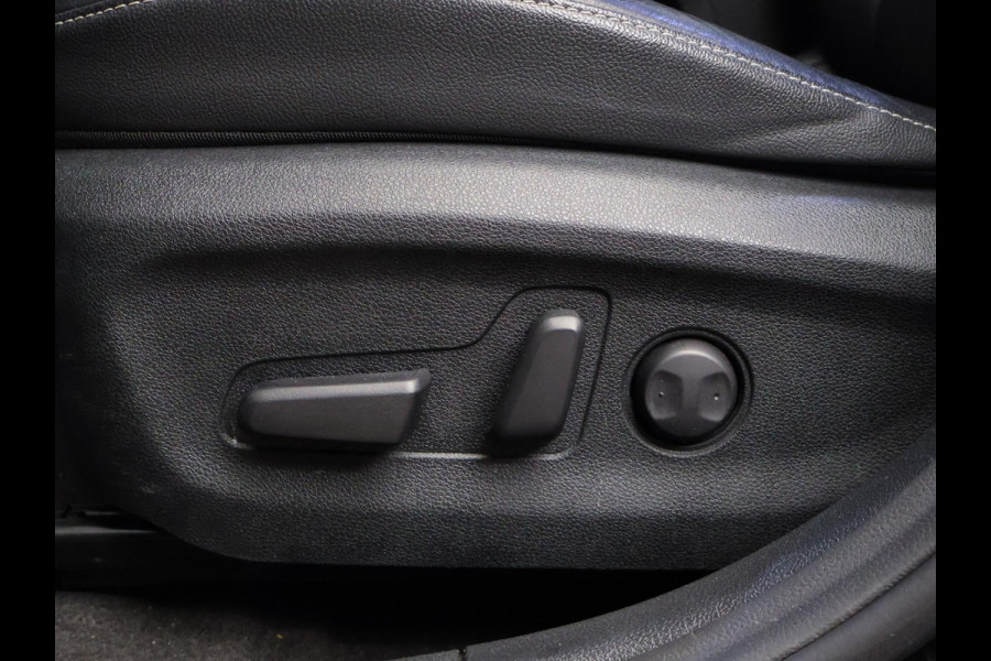 Kia e-Niro ExecutiveLine 64 kWh Sport (APPLE CARPLAY,CAMERA,STOEL/STUURVERWARMING,STOELVERKOELING,LED,PDC,SPORTSTOELEN,LM VELGEN)