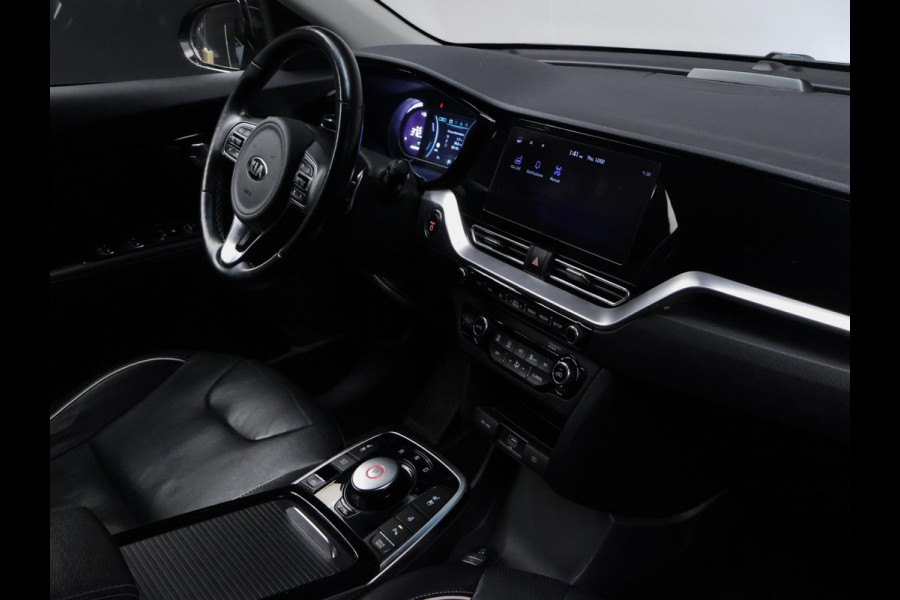 Kia e-Niro ExecutiveLine 64 kWh Sport (APPLE CARPLAY,CAMERA,STOEL/STUURVERWARMING,STOELVERKOELING,LED,PDC,SPORTSTOELEN,LM VELGEN)