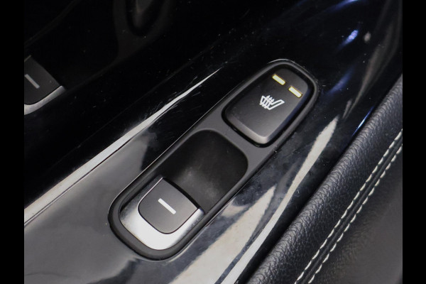 Kia e-Niro ExecutiveLine 64 kWh Sport (APPLE CARPLAY,CAMERA,STOEL/STUURVERWARMING,STOELVERKOELING,LED,PDC,SPORTSTOELEN,LM VELGEN)