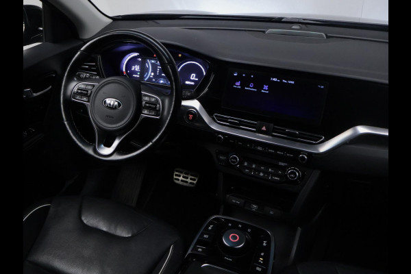 Kia e-Niro ExecutiveLine 64 kWh Sport (APPLE CARPLAY,CAMERA,STOEL/STUURVERWARMING,STOELVERKOELING,LED,PDC,SPORTSTOELEN,LM VELGEN)