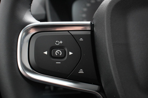 Volvo XC40 1.5 T5 Plug-in hybrid Ultimate Dark MY 2023 PHEV | Electrisch Glazen Panorama dak | Navigatie | Dab | Led | Adaptive Cruise Control | Camera | Parkeer sensoren