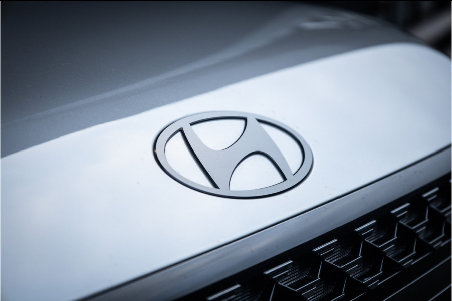 Hyundai Santa Fe 1.6 T-GDI HEV Comfort Plus 7p. - Bose | Keyless | 360 Camera | Stuurverwarming | HUD