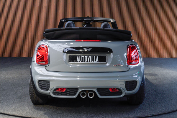 MINI Cabrio 2.0 John Cooper Works 232pk HUD Navi Leer Camera Harman K. PDC Carplay Keyless Go & Entry LM velgen Zwarte binnenhemel Stoelverwarming Sportstoelen LED BTW auto!