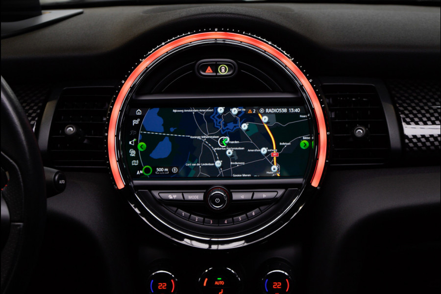 MINI Cabrio 2.0 John Cooper Works 232pk HUD Navi Leer Camera Harman K. PDC Carplay Keyless Go & Entry LM velgen Zwarte binnenhemel Stoelverwarming Sportstoelen LED BTW auto!