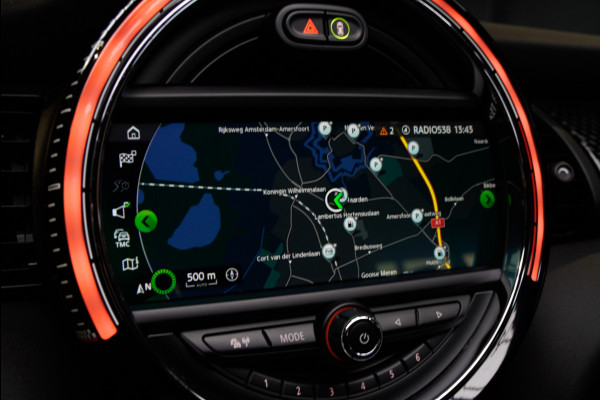 MINI Cabrio 2.0 John Cooper Works 232pk HUD Navi Leer Camera Harman K. PDC Carplay Keyless Go & Entry LM velgen Zwarte binnenhemel Stoelverwarming Sportstoelen LED BTW auto!