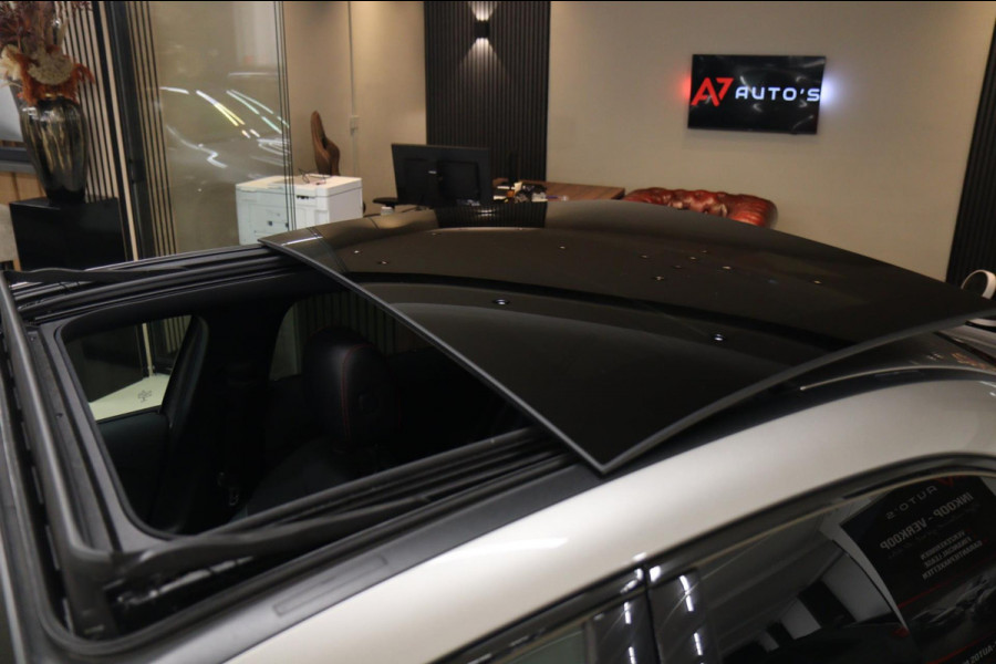 Mercedes-Benz A-Klasse 200 AMG NAP Pano/Carplay/Keyless/Memory/Sfeerver/VOL