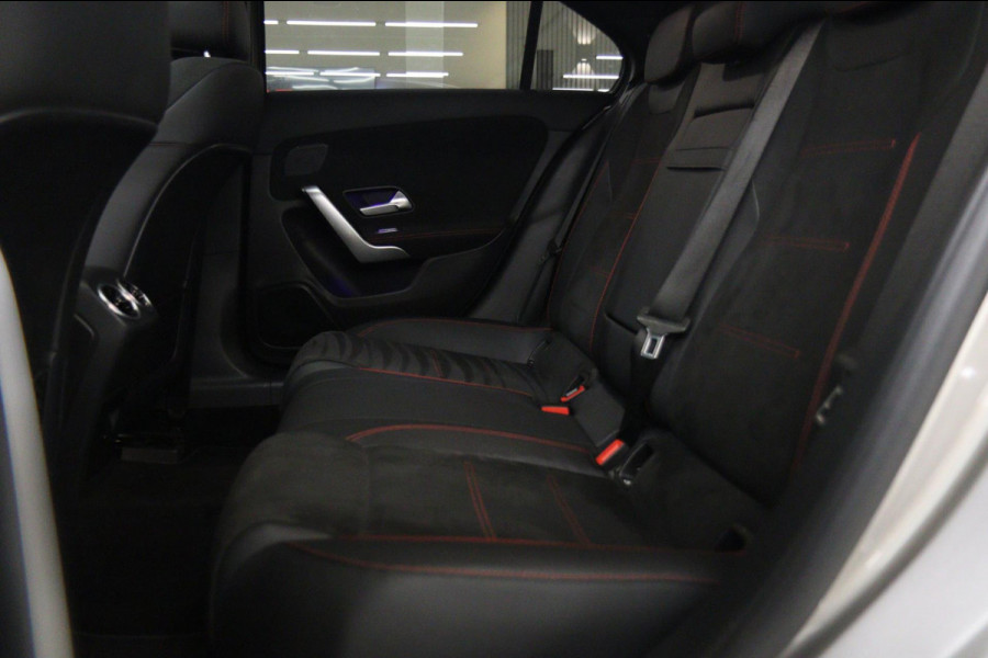 Mercedes-Benz A-Klasse 200 AMG NAP Pano/Carplay/Keyless/Memory/Sfeerver/VOL