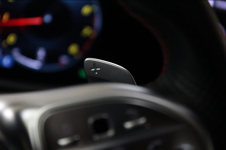 Mercedes-Benz A-Klasse 200 AMG NAP Pano/Carplay/Keyless/Memory/Sfeerver/VOL