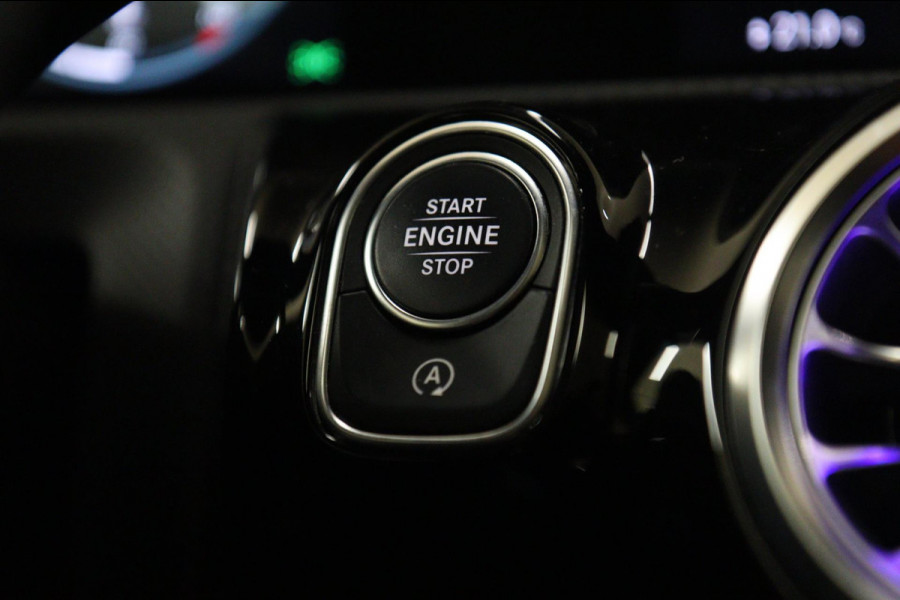 Mercedes-Benz A-Klasse 200 AMG NAP Pano/Carplay/Keyless/Memory/Sfeerver/VOL