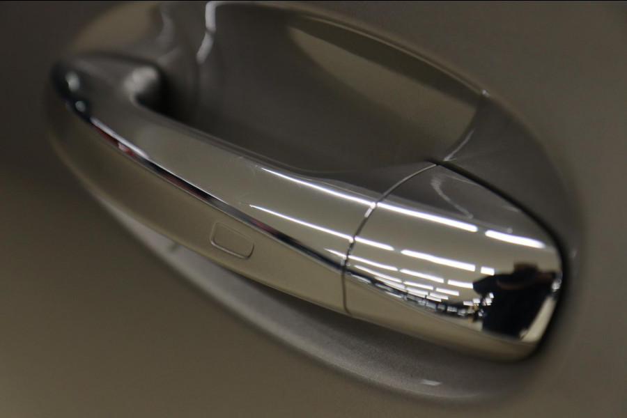 Mercedes-Benz A-Klasse 200 AMG NAP Pano/Carplay/Keyless/Memory/Sfeerver/VOL