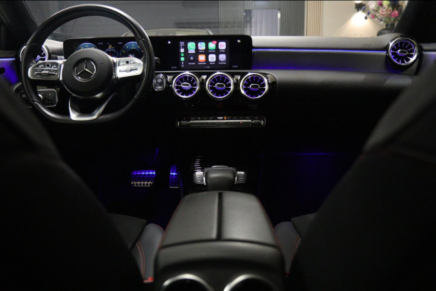 Mercedes-Benz A-Klasse 200 AMG NAP Pano/Carplay/Keyless/Memory/Sfeerver/VOL