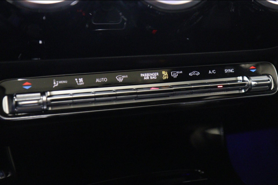 Mercedes-Benz A-Klasse 200 AMG NAP Pano/Carplay/Keyless/Memory/Sfeerver/VOL