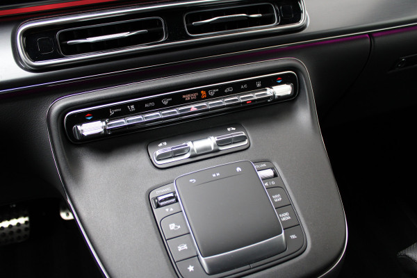 Mercedes-Benz Eqv 300 / AMG / 7-Persoons / Luchtvering / Electr Stoelen / Burmester / Vol Opties / NIEUWSTAAT