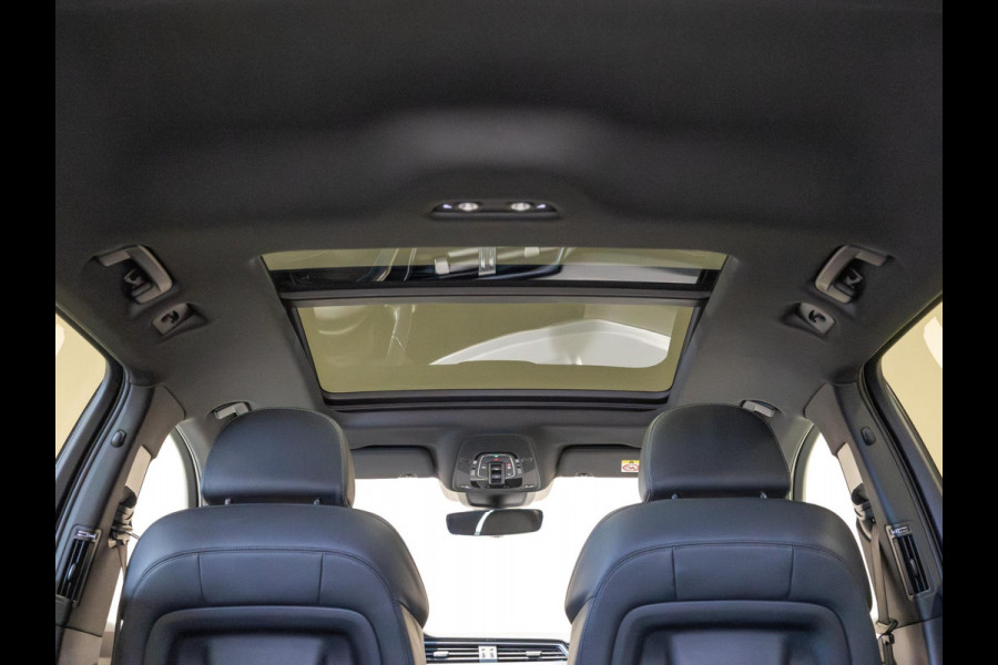 Audi e-tron 55 quattro S edition 95 kWh / 408pk / SOH 89% / Panoramadak / Trekhaak / B&O /